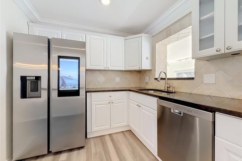 Villa ou maison à vendre à Saint Petersburg, Floride: 4 chambres, 171.31 m2 № 2389082 - photo 14