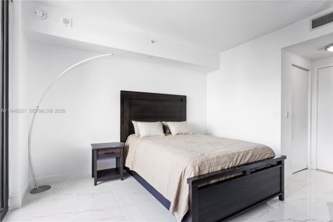 Condo in Miami, Florida, 1 bedroom  № 2009637 - photo 6