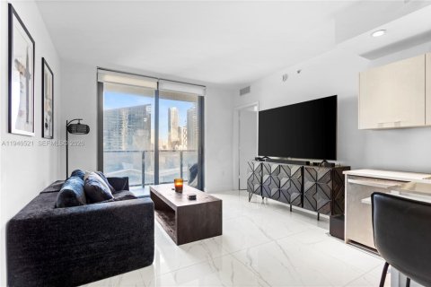 Condo in Miami, Florida, 1 bedroom  № 2009637 - photo 4