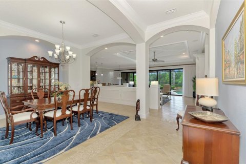 House in Lakewood Ranch, Florida 3 bedrooms, 272.58 sq.m. № 1894969 - photo 18