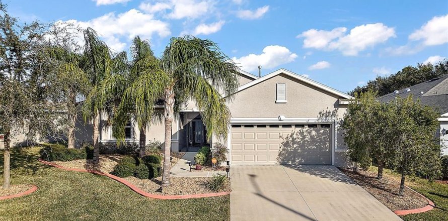 Villa ou maison à Leesburg, Floride 3 chambres, 174.38 m2 № 1520744