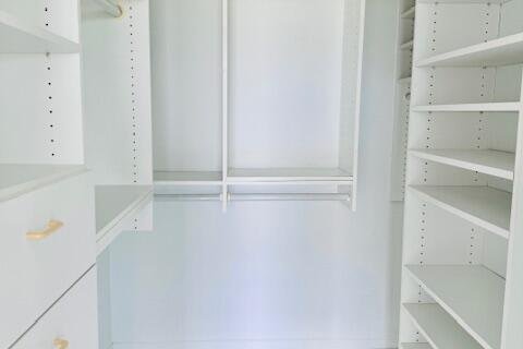 Condo in West Palm Beach, Florida, 2 bedrooms № 2190121 - photo 13