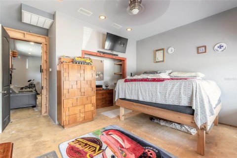 Купить коммерческую недвижимость в Нью-Смирна-Бич, Флорида 269.04м2, № 2219179 - фото 16