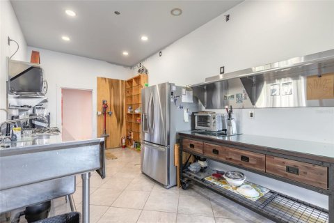 Купить коммерческую недвижимость в Нью-Смирна-Бич, Флорида 269.04м2, № 2219179 - фото 12