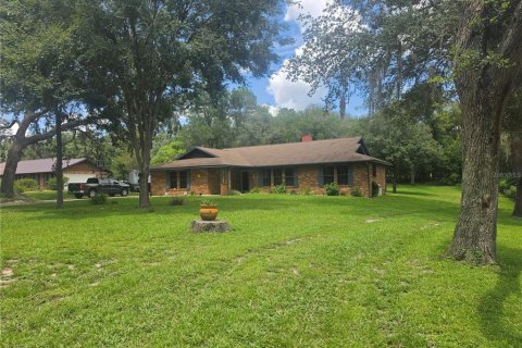 House in DeLand, Florida 3 bedrooms, 173.54 sq.m. № 2267424 - photo 3