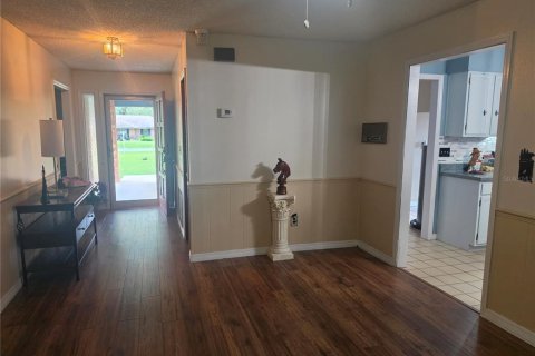 House in DeLand, Florida 3 bedrooms, 173.54 sq.m. № 2267424 - photo 15