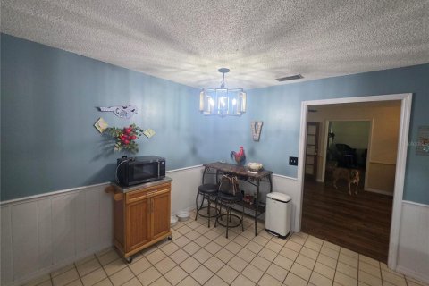 House in DeLand, Florida 3 bedrooms, 173.54 sq.m. № 2267424 - photo 19