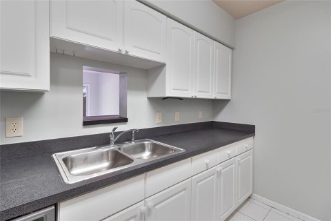 Touwnhouse à vendre à Tampa, Floride: 2 chambres, 118.73 m2 № 1916624 - photo 8