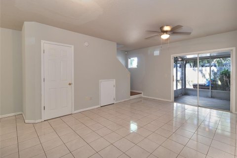 Touwnhouse à vendre à Tampa, Floride: 2 chambres, 118.73 m2 № 1916624 - photo 17