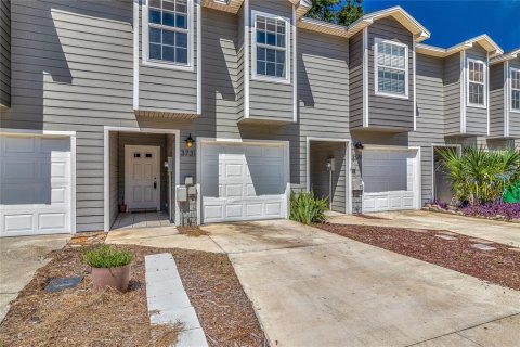 Touwnhouse à vendre à Tampa, Floride: 2 chambres, 118.73 m2 № 1916624 - photo 1