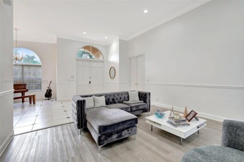 Casa en venta en Plantation, Florida, 4 dormitorios, 242.66 m2 № 2176916 - foto 12