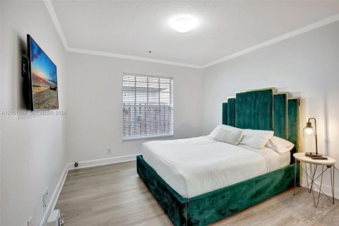 Casa en venta en Plantation, Florida, 4 dormitorios, 242.66 m2 № 2176916 - foto 22