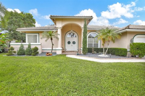 Casa en Plantation, Florida 4 dormitorios, 242.66 m2 № 2176916