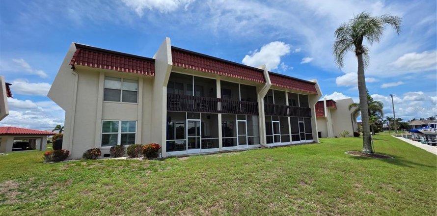 Condo in Punta Gorda, Florida, 2 bedrooms  № 1769991