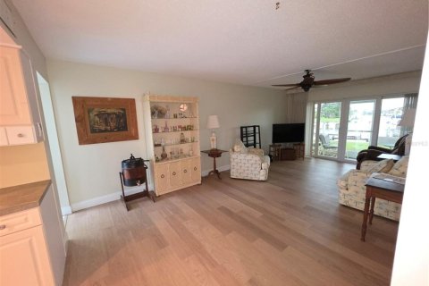 Condo in Punta Gorda, Florida, 2 bedrooms  № 1769991 - photo 4