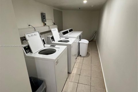 Copropriété à vendre à Miami, Floride: 2 chambres, 84.91 m2 № 1962239 - photo 14