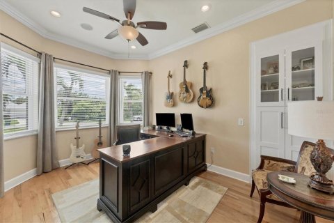 House in Port Charlotte, Florida 4 bedrooms, 355.35 sq.m. № 1810060 - photo 23