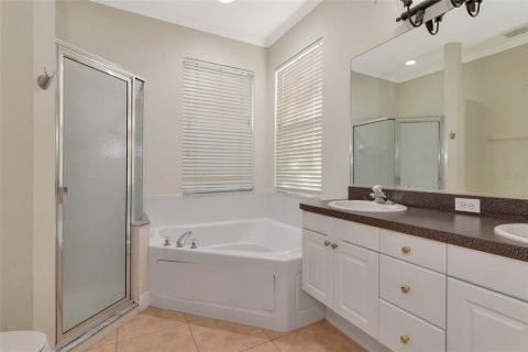 House in Bradenton, Florida 3 bedrooms, 162.21 sq.m. № 1444344 - photo 11