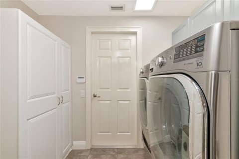 House in Bradenton, Florida 3 bedrooms, 162.21 sq.m. № 1444344 - photo 14
