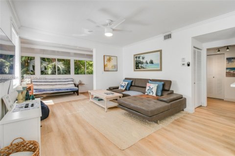 Condo in Jupiter, Florida, 1 bedroom  № 2059781 - photo 3