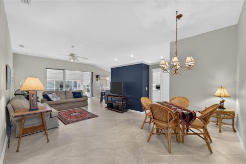 Villa ou maison à vendre à Venice, Floride: 3 chambres, 148.36 m2 № 2425829 - photo 4