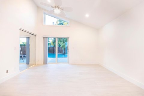 Touwnhouse à louer à Boca Raton, Floride: 3 chambres, 177.54 m2 № 2168202 - photo 18