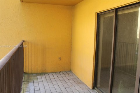 Condominio en alquiler en Sweetwater, Florida, 3 dormitorios, 94.3 m2 № 1975410 - foto 26