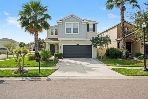Casa en CONNERTON

 en Land O' Lakes, Florida 4 dormitorios, 257.8 m2 № 2134525