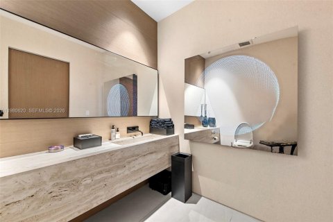 Villa ou maison à louer à Miami Beach, Floride: 7 chambres, 683.39 m2 № 2079929 - photo 22