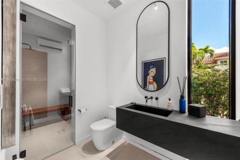 Villa ou maison à louer à Miami Beach, Floride: 7 chambres, 683.39 m2 № 2079929 - photo 18