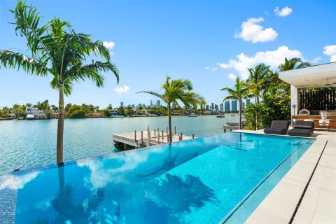 Villa ou maison à louer à Miami Beach, Floride: 7 chambres, 683.39 m2 № 2079929 - photo 3