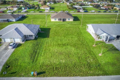 Terreno en venta en Cape Coral, Florida № 1841744 - foto 8