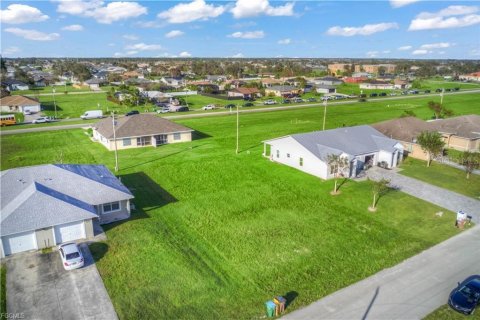 Terreno en venta en Cape Coral, Florida № 1841744 - foto 9