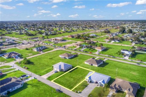 Terreno en venta en Cape Coral, Florida № 1841744 - foto 4