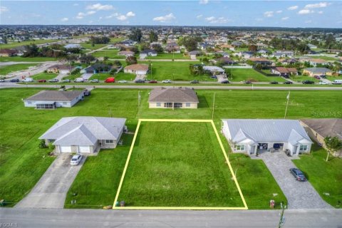 Terreno en venta en Cape Coral, Florida № 1841744 - foto 1