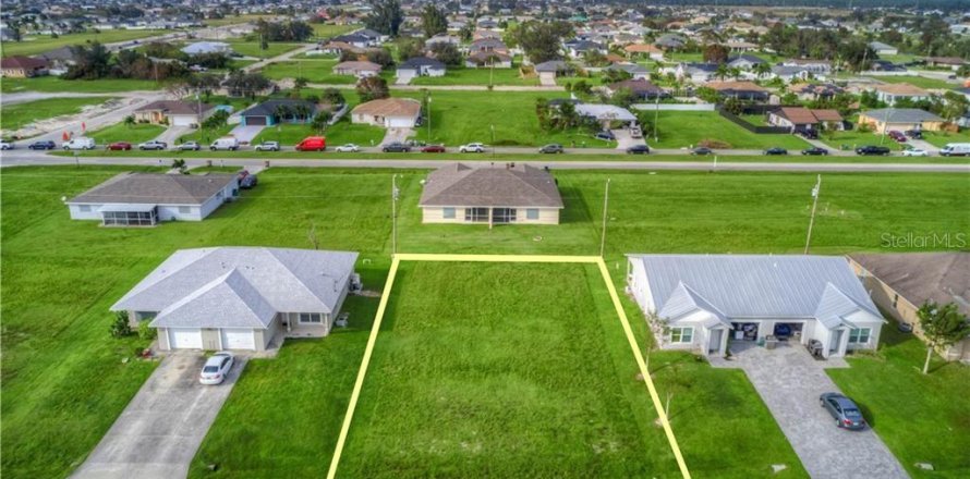 Terreno en Cape Coral, Florida № 1841744