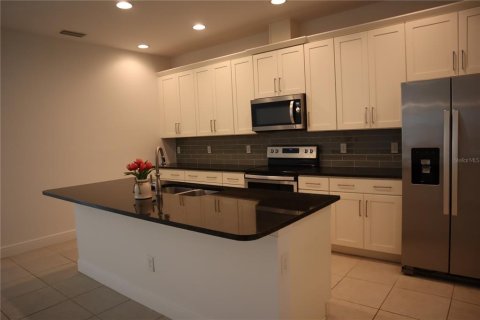 Adosado en alquiler en Sarasota, Florida, 3 dormitorios, 219.81 m2 № 1912860 - foto 10