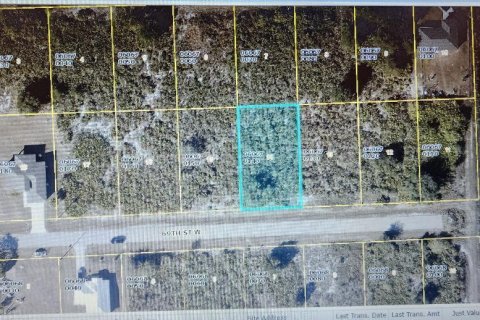 Propiedad comercial en Lehigh Acres, Florida № 2158512