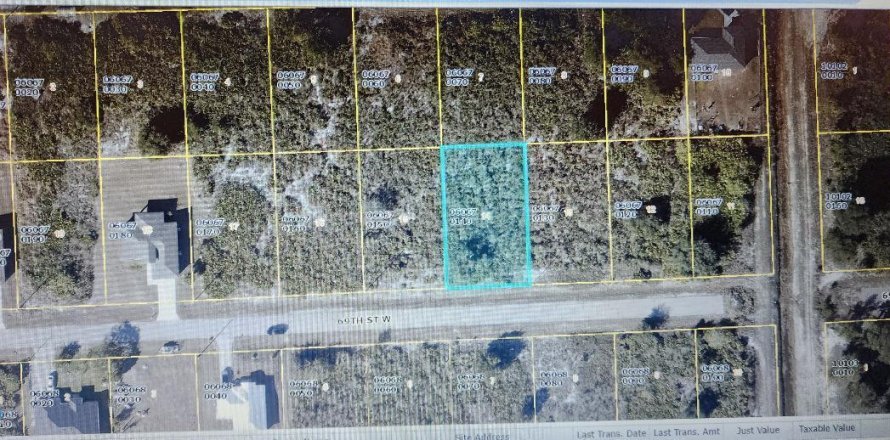 Propiedad comercial en Lehigh Acres, Florida № 2158512