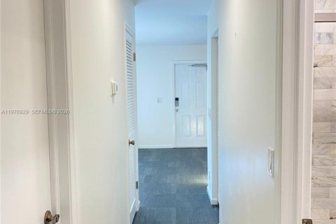 Copropriété à vendre à Boynton Beach, Floride: 2 chambres, 115.01 m2 № 2041552 - photo 13