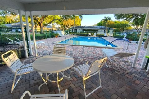 Condominio en venta en Boynton Beach, Florida, 2 dormitorios, 115.01 m2 № 2041552 - foto 30