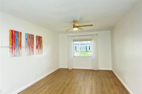 Copropriété à vendre à Boynton Beach, Floride: 2 chambres, 115.01 m2 № 2041552 - photo 5