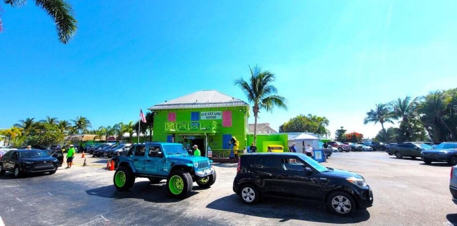 Adosado en South Palm Beach, Florida 2 dormitorios, 152.08 m2 № 918545