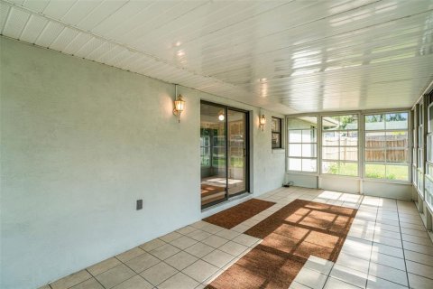 House in Inverness, Florida 3 bedrooms, 118.54 sq.m. № 1744660 - photo 19
