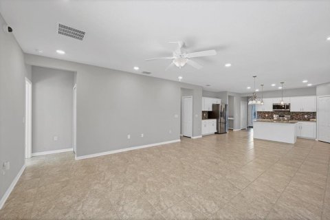 House in North Port, Florida 3 bedrooms, 184.69 sq.m. № 1559316 - photo 12