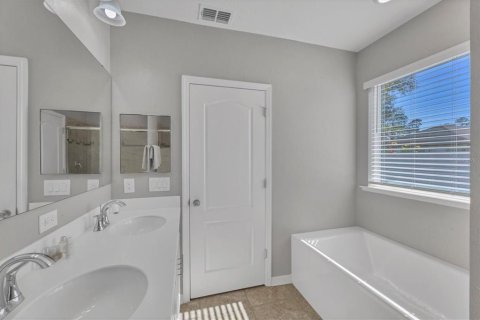 House in North Port, Florida 3 bedrooms, 184.69 sq.m. № 1559316 - photo 22