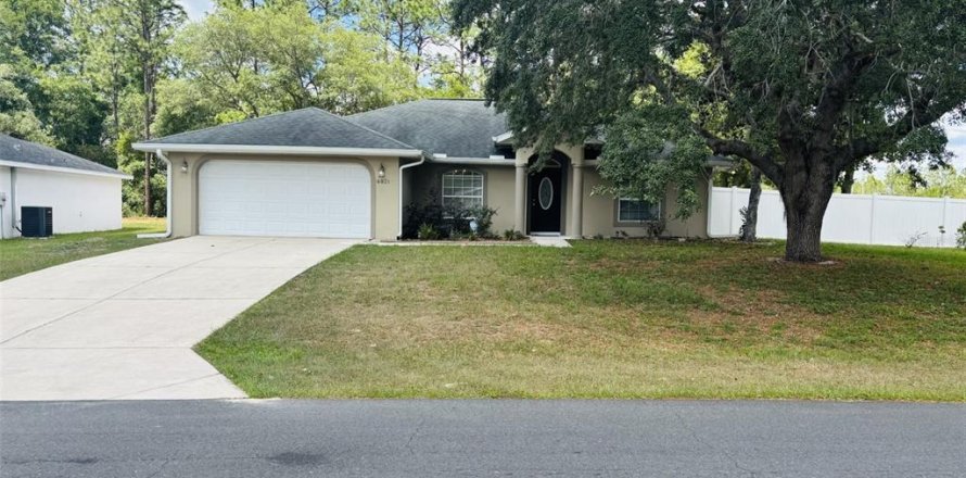 Casa en Ocala, Florida 3 dormitorios, 172.98 m2 № 2122841