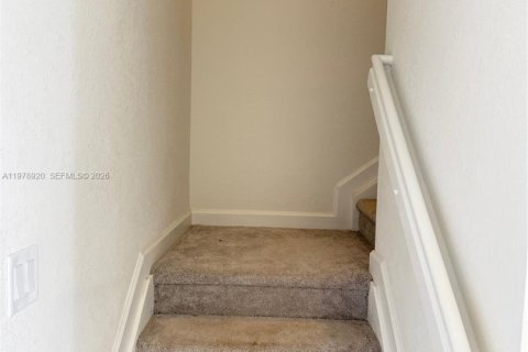 Купить таунхаус в Хомстед, Флорида 3 спальни, 130.99м2, № 2079118 - фото 12