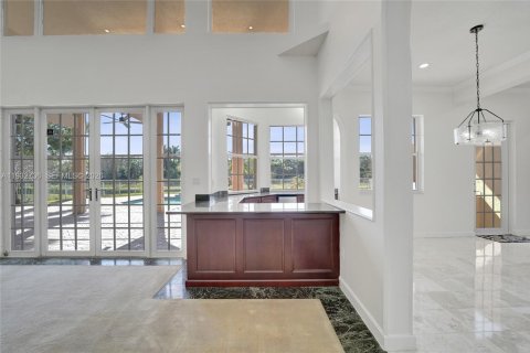 Villa ou maison à vendre à Weston, Floride: 6 chambres, 528.24 m2 № 1996400 - photo 21