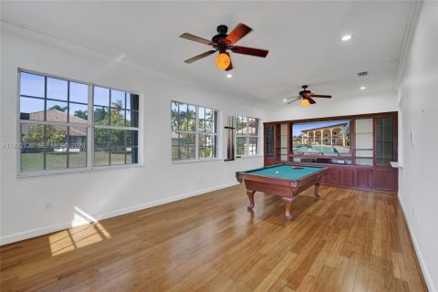 Villa ou maison à vendre à Weston, Floride: 6 chambres, 528.24 m2 № 1996400 - photo 25